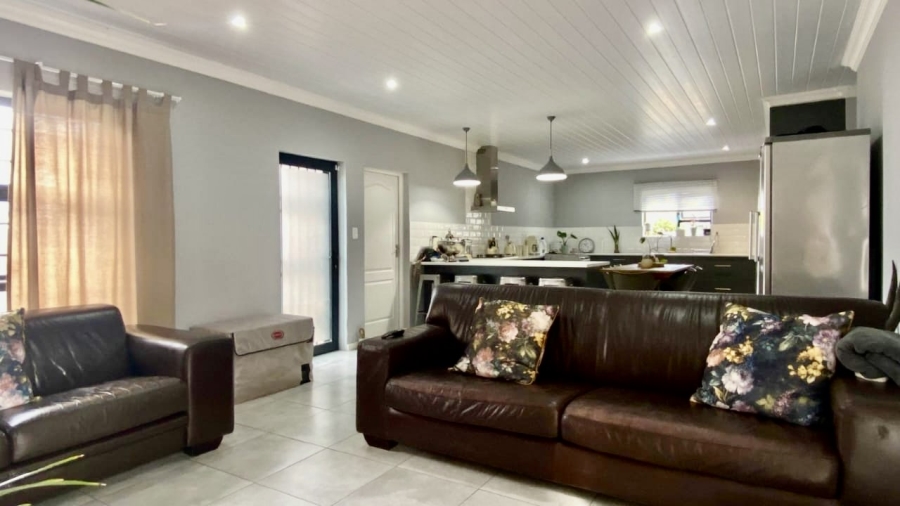 3 Bedroom Property for Sale in Highlands Western Cape